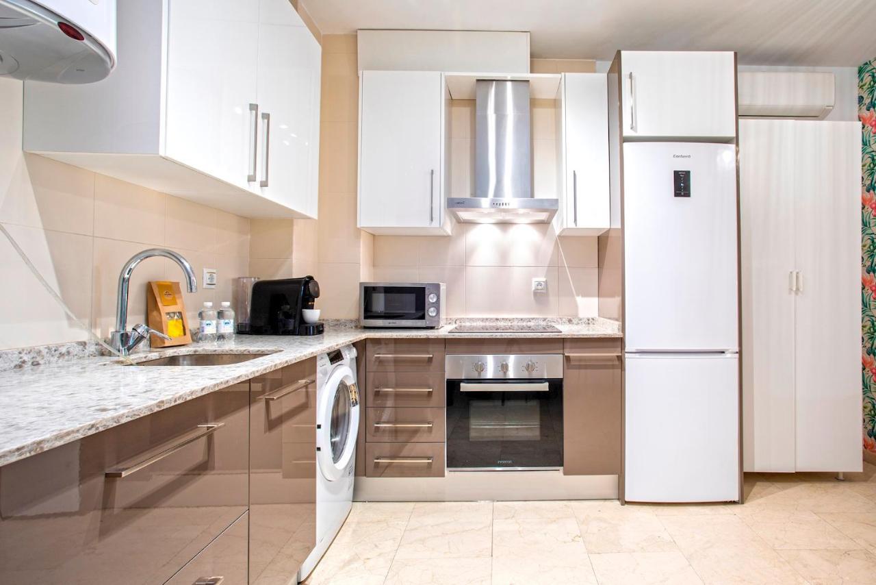 Happy Tropical - Centro Historico Apartment Malaga Bagian luar foto